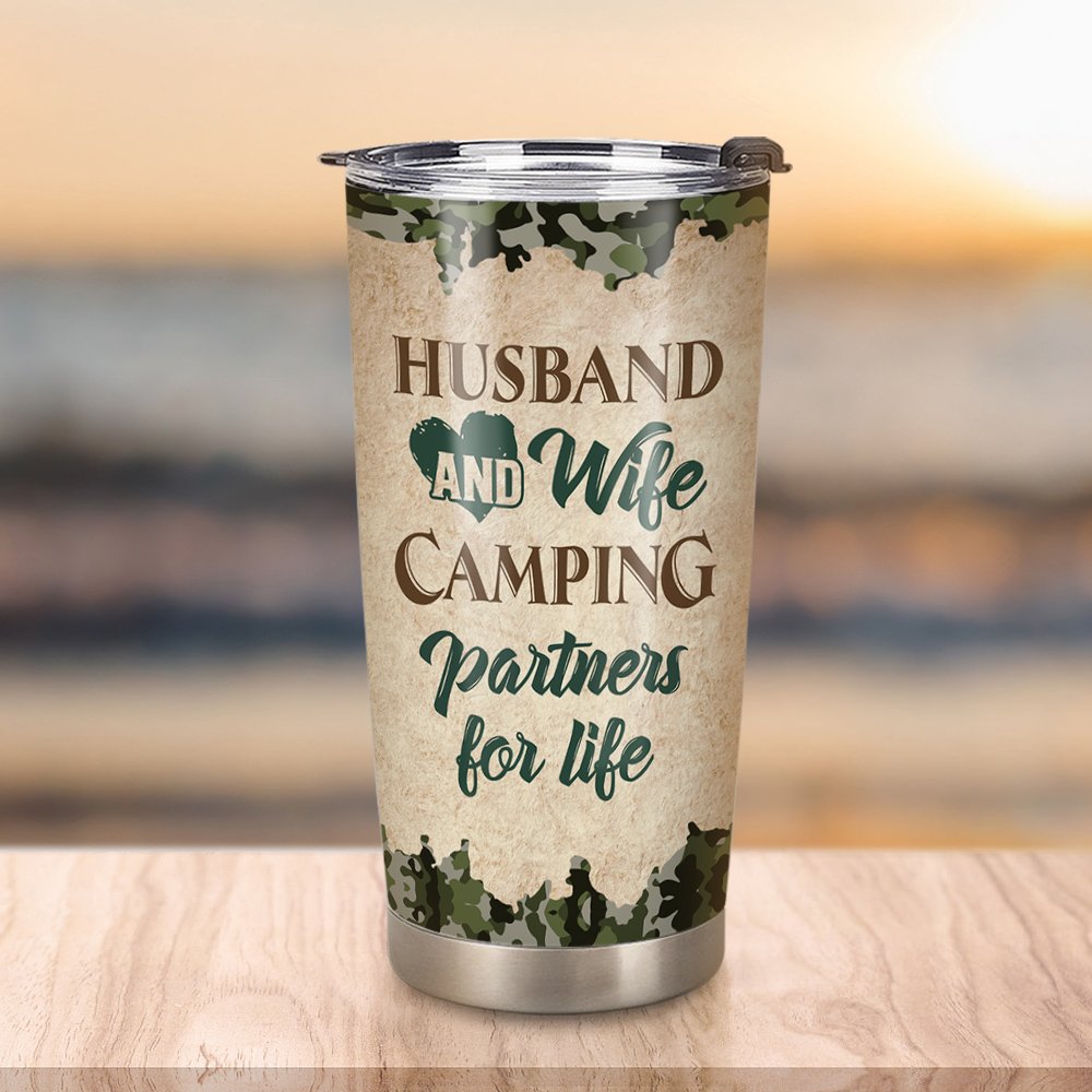 Esposo y Esposa Personalizados Acampando Juntos Bebida Feliz Vaso de 20oz Diseño de Tapa a Prueba de Fugas para Uso Diario 3