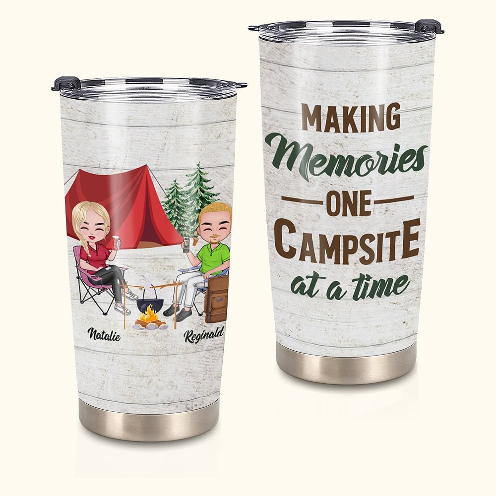 Vaso personalizado Making Memories Together Camping Couple 20oz para bebidas frías y calientes Regalo especial para pareja de enamorados 1