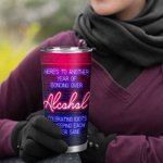 Vaso de 20oz Personalizado Here's To Another Year Of Bonding Over Alcohol Mejor Amistad Regalo para el mejor amigo para bebidas frías y calientes