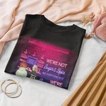 Personalizado No somos de azúcar y especias y todo lo agradable Estamos Sage y Hood y desea un Muf Camiseta Besties Regalo Deporte