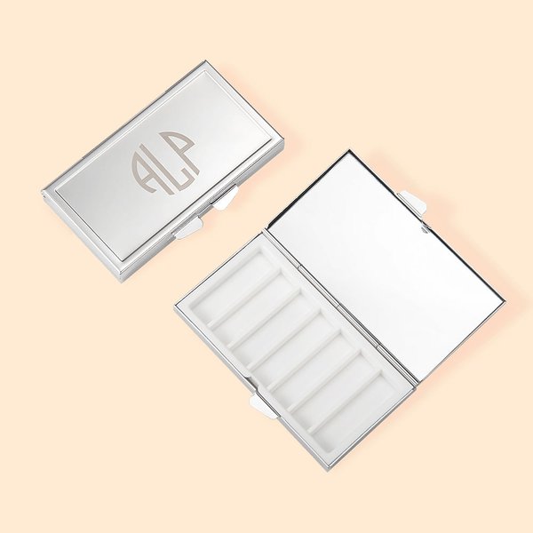 Gepersonaliseerde Monogram Pillendoos Vitaminen Organisator 7 Dag Weekly Initialen Pillendoos Reizen Werk Essentiële Gezondheid Wellness Gift voor familielid