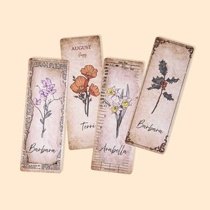 Marque-Page Personnalisé avec Fleur de Naissance et Nom Cadeau pour Amoureux des Livres Grand-Mère Meilleure Amie Étudiante