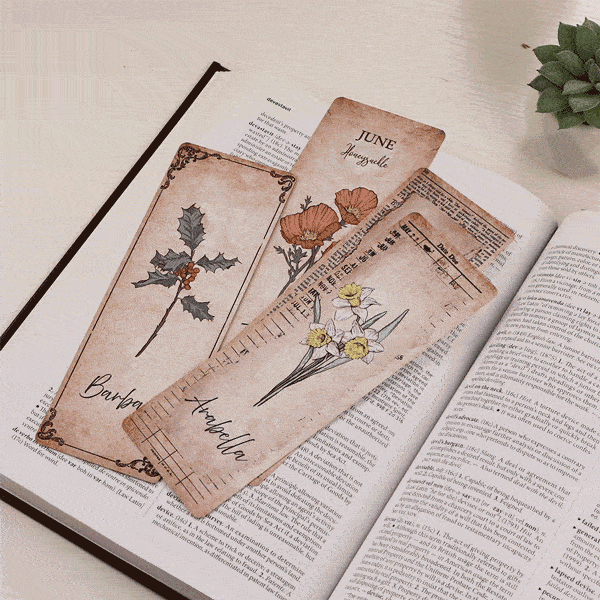 Marque-Page Personnalisé avec Fleur de Naissance et Nom Cadeau pour Amoureux des Livres Grand-Mère Meilleure Amie Étudiante