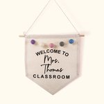 Personalisierte Boho Lehrer Name Türhänger mit Filzkugeln Klassenzimmer Willkommen Zeichen Lehrer Geschenk zurück zu Schule Geschenk Lehrer Anerkennun