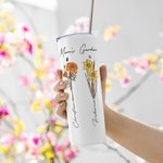 Personalisert fødselsblomst Skinny dobbeltvegget isolert 20 oz tumbler med sugerør og lokk Bestemorgave Mormorgave Bursdagsgave