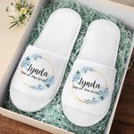 Pantofole da sposa bianche di lusso personalizzate con corona di fiori e nome, set di 2 regali di nozze per la sposa e la damigella d'onore