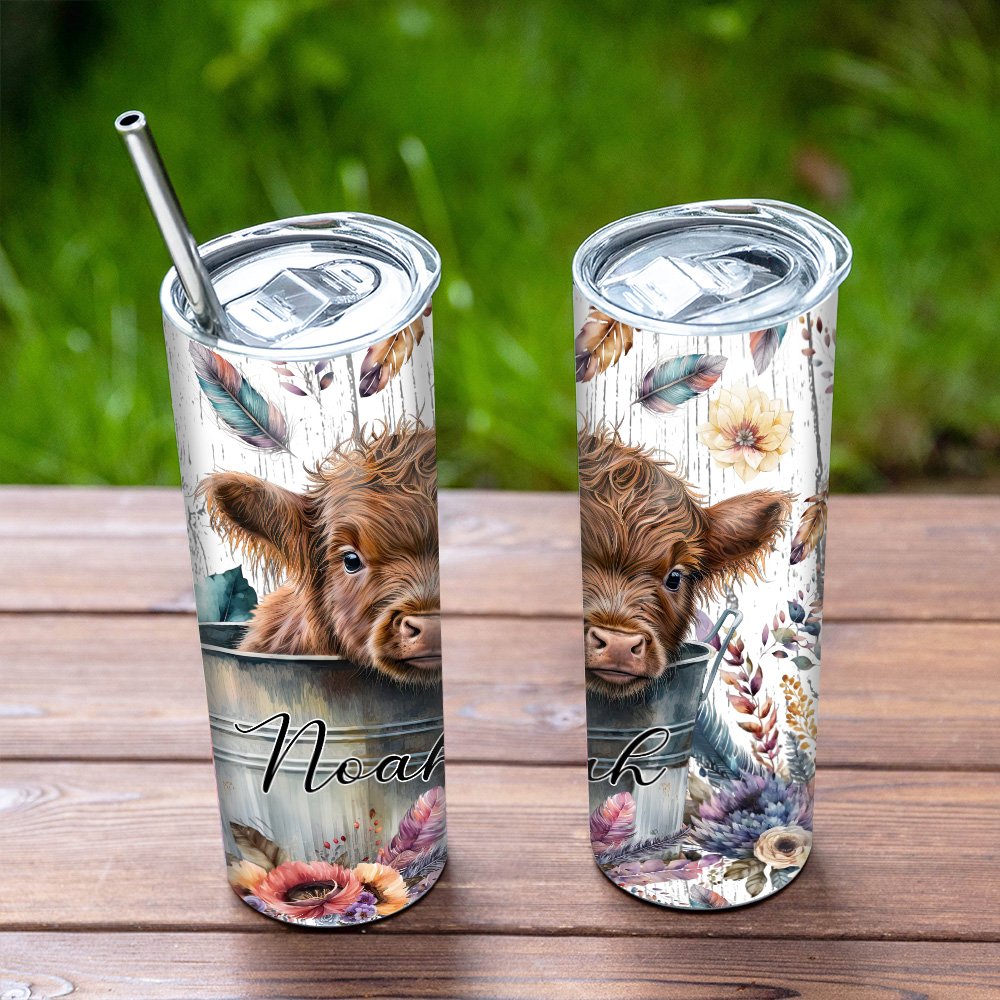 Vaso personalizado de acero inoxidable con tapa y pajita para los amantes de las vacas Baby Highland Cow In A Bucket 20oz 4