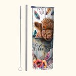 Vaso personalizado de acero inoxidable con tapa y pajita para los amantes de las vacas Baby Highland Cow In A Bucket 20oz 1