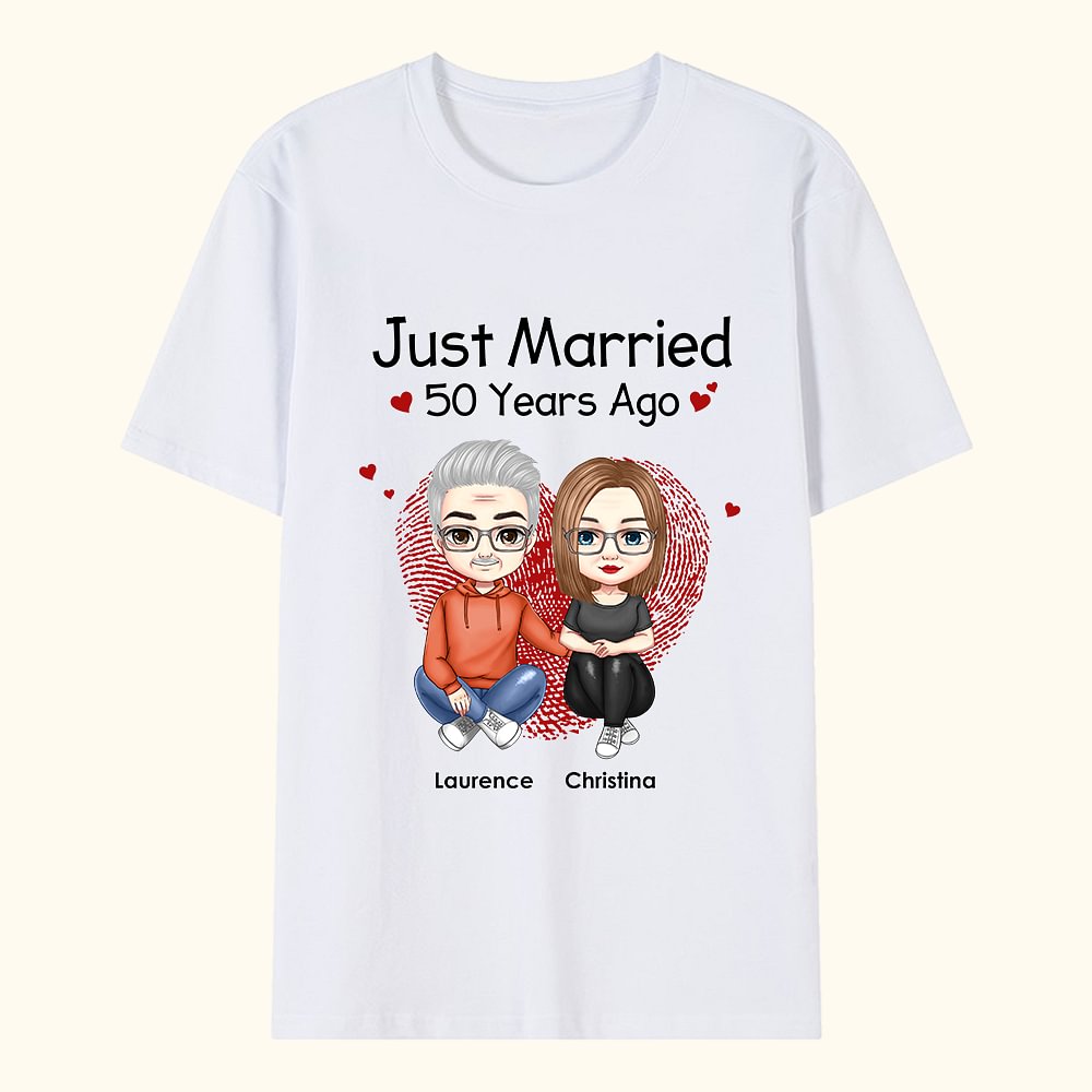Personalisierte gerade geheiratet vor vielen Jahren T-Shirt Valentinstag Geburtstag Jahrestag Geschenk für Paar Frau Freundin Ehemann