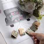Personlig Bröllopsaffisch med Just Married Pengar Bil Design Heminredning Kontant Present till Smekmånadspar Nygifta
