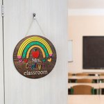 Personalisierte Regenbogen Türschild mit Namen Klassenzimmer Dekoration Lehrer Anerkennung Geschenk zurück zu Schule Geschenk