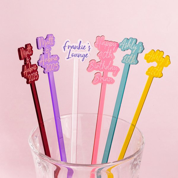 Bâtonnet Mélangeur Multicolore Lot de 10 Agitateur en Acrylique Lumineux Personnalisé avec Texte Accessoire de Boissons pour Mariage Fête Anniversaire