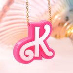 Personalisierte 3D Gedruckte Pinke und Weiße Geschwungene Initiale-Halskette mit anfänglichen Geburtstag Geschenk für sie