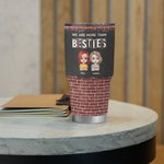 Personlig Vi er mer enn bestevenner En god venn sjelesøster 30 oz bærbar tumbler Bursdagsgave til bestevenner