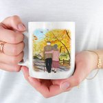Personalizada You May Be On Person But To Me You Are The World Taza de Cerámica con Asa en C Regalo de Aniversario Regalo de Cumpleaños para Pareja 2