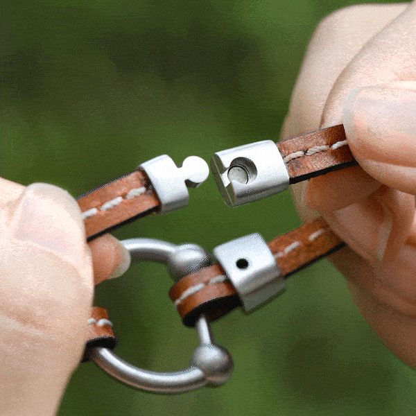 Personalized Equestrian Horsebit Leather Magnetic Bracelet with Name Horse Lovers Jewellery Birthday Mother's Day Gift for Woman Girl