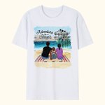 Personalisierte Abenteuer ist da draußen Erwachsenen-T-Shirt und Kinder-T-Shirt Geburtstag Camping Geschenk für Familie