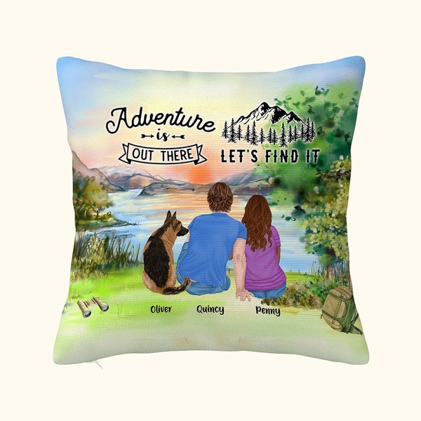 Taie d'oreiller personnalisée Family Camping Adventure Is Out There Let's Find It Cadeau de Noël Cadeau d'anniversaire