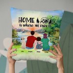 Personalizzato Famiglia Camping Throw Pillow Cover Home Is Where We Park It Regalo di compleanno Regalo di San Valentino per il soggiorno