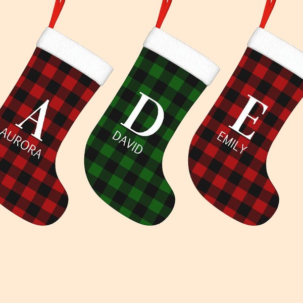 Personalizada Rojo o Verde Buffalo Plaid Christmas Stocking con Nombre e Inicial Christmas Decor Regalo de Navidad para Amigo o Familia