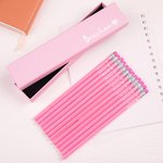 Set de 12 Crayons HB Personnalisé avec Nom à Cœur Set de Papeterie Rose Cadeau Rentrée Scolaire pour Enfant Fille Fan de Poupée Rose