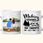 Taza de cerámica personalizada Making Memories One Campsite at a Time Mountain View White Taza para viaje de camping familiar Regalo para amigo de la 