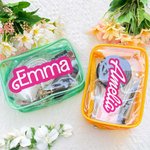 Sac Cosmétique Personnalisé Trousse Imperméable pour Vayage Cadeau Anniversaire pour Femme Fans de Poupée Rose