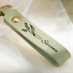 Personalised Birth Flower PU Leather Keychain with Engraved Name Wedding Party Birthday Gift for Her