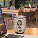 Henkilökohtainen Just A Girl Who Loves Books Bookrack Tausta 12oz Wine Tumbler Lukeminen Lahja Joululahja Syntymäpäivälahja lahja kirjan ystäville