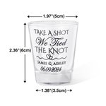 Vasos de chupito personalizados Take A Shot We Tied the Knot con nombre Set de 2 Vasos de chupito para despedida de soltero Regalo de boda