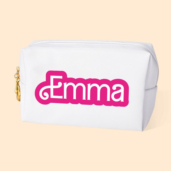 Personalizzato Retro Dolly Font Makeup Bag Travel Cosmetic Bag con nome Compleanno Matrimonio Damigella d'onore Addio al celibato Regalo per Lei