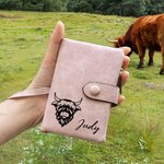Portafoglio personalizzato multicolore in pelle di vacca scozzese delle Highlands con nome e portacarte Regalo di Natale di compleanno per donna