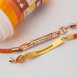 Personlig medisinsk alarm hamret ID-tag Double Wrap PU skinnarmbånd med magnetisk lås og gravert tekst Nødoverlevelsesgave til menn kvinner