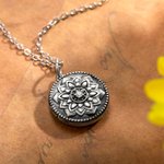 Collar Personalizado Girasol con Foto Caja Redonda Relicario Collar Navidad Cumpleaños Regalo para Mujer Amiga