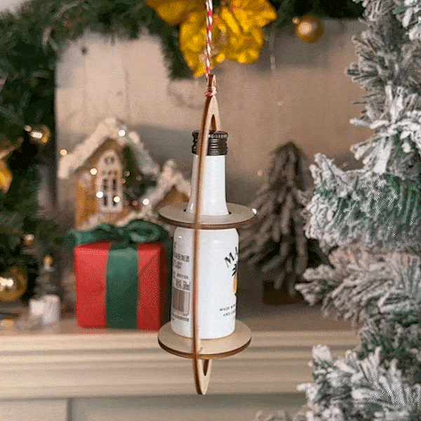 Ornement de Noël personnalisé avec phrase Date pour bouteille de vin 50ml Cadeau de Noël pour les hommes amateurs d'alcool.