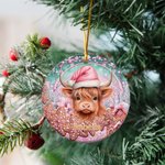 Gepersonaliseerde roze kerstmuts Highland koe keramische ornament peperkoek decoratie kerstcadeau voor familie vriend Highland koe liefhebber
