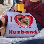 Taie d'oreiller personnalisée avec photo de coeur I Love My Boy/Girlfriend Sweet Home Decor Valentine's Day Anniversary Gift for Couple Lover