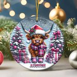 Gepersonaliseerd Roze Schattig Hoogland Koe Kerst Keramisch Ornament met Naam Boom Decor Kerstcadeau voor Familie Kinderen