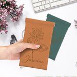 Spersonalizowane skórzane etui na okulary Birth Flower Squeeze Top z imieniem i nazwiskiem Urodzinowe prezenty dla druhny dla przyjaciela rodziny