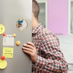 Aimant Frigo Personnalisé avec Nom du Couple Magnet Décor en Acrylique avec Fleurs Séchées Souvenir de Mariage pour Invités