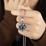 Flor de loto personalizada con mini urna de cenizas Collar de cremación Regalo conmemorativo de simpatía por la pérdida de un ser querido