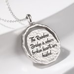 Médaille Personnalisée avec Prénom et Texte Gravés Collier Patte du Chien et Arc-en-Ciel Cadeau pour Souvenir d'un Animal de Compagnie