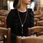 Collier Femme Personnalisé avec Photo Perles de Rosaire Pendentif Croix Cadeau Commémoratif