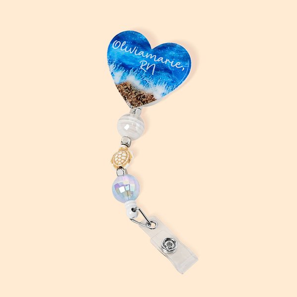 Enrouleur de badge en acrylique rétractable et perlé personnalisé Coeur de l'océan Cadeau d'anniversaire pour infirmière Médecin