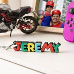 Spersonalizowany brelok do kluczy 3D z ozdobną tabliczką z imieniem i nazwiskiem Prezent urodzinowy dla miłośników gier dla dzieci