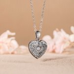 Personalized Vintage Heart Wings Photo Necklace with Zircon Valentine's Day Anniversary Gift for Women