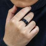 Anillo personalizado de tungsteno negro para hombre con texto grabado en el interior Día de San Valentín Aniversario Día del Padre Regalo para hombre