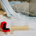 Luce notturna a LED personalizzata per lo scambio di anelli con base in legno Regalo di fidanzamento di San Valentino romantico e decorativo per la casa per la coppia
