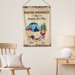 Personalizzato Making Memories One Campsite at a Time Bandiera da campeggio da giardino Regalo di anniversario per la coppia