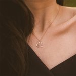 Henkilökohtainen Sterling Silver Sydämen muotoinen tennismaila kaulakoru nimi syntymäpäivä joukkue lahja tennis rakastaja